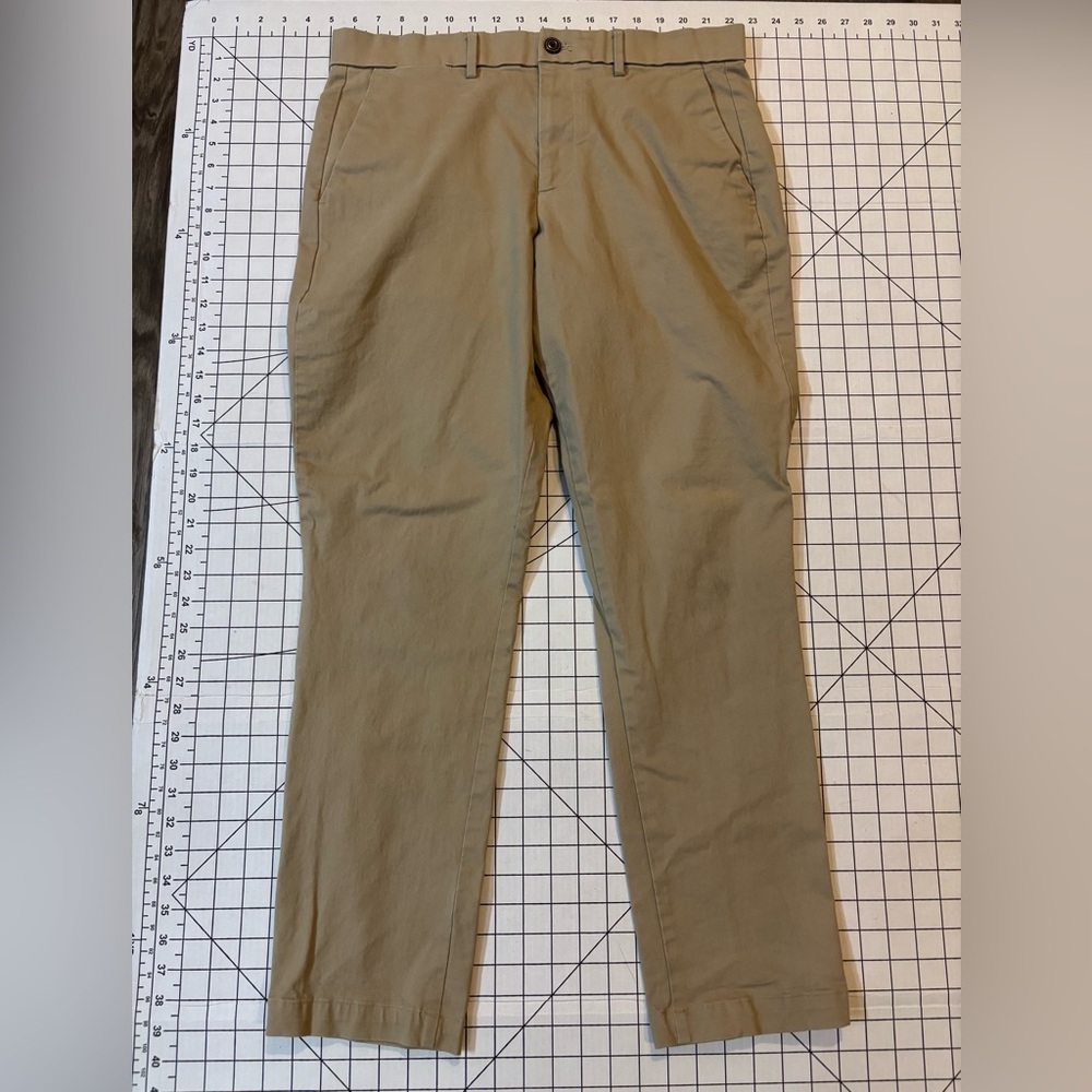 GAP‎ Men’s Size 34/30 Tan Slim Fit Chino Pants